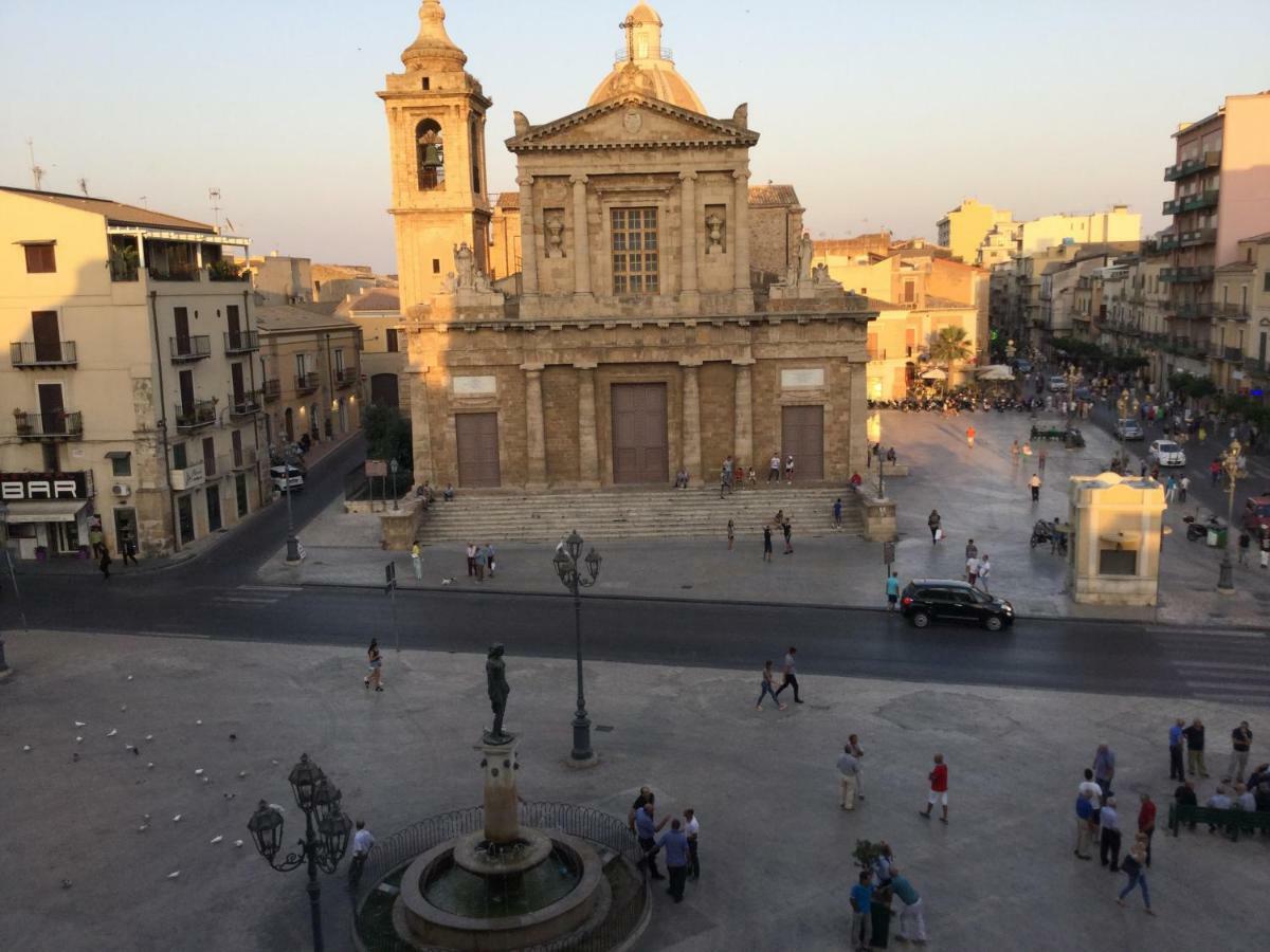 Affittacamere Duomo Gela Exterior foto